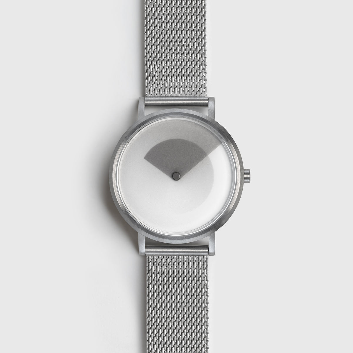 FRONTAL_01_SILVER_1010_SQUARE_