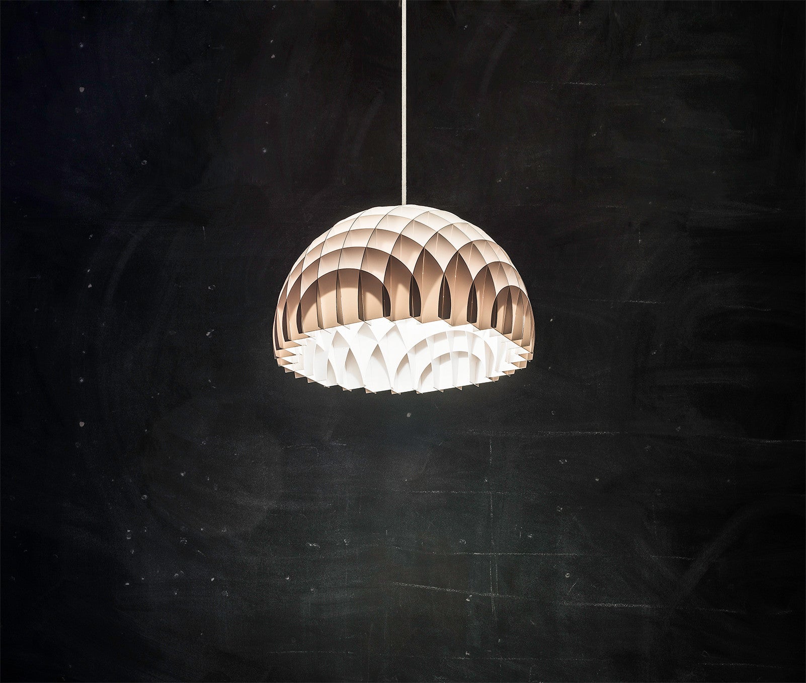 【美品・モダン】Arc−pendant light(電球無)/ホワイト Arc-pendant｜ARTWORKSTUDIO公式