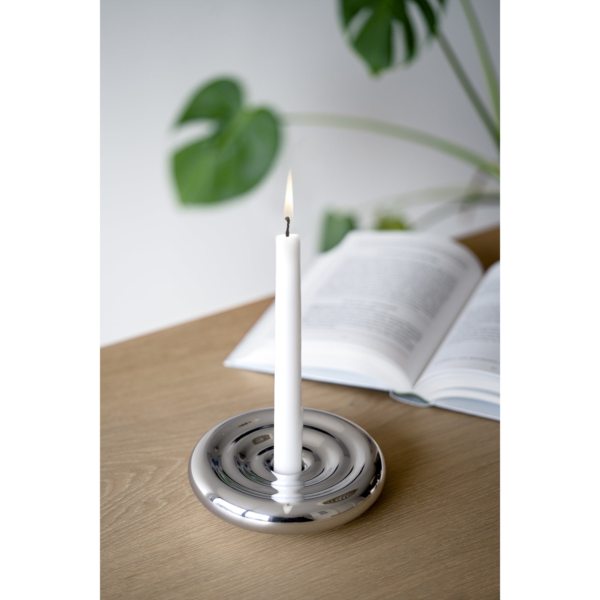 Wavy Candle Holder Chrome